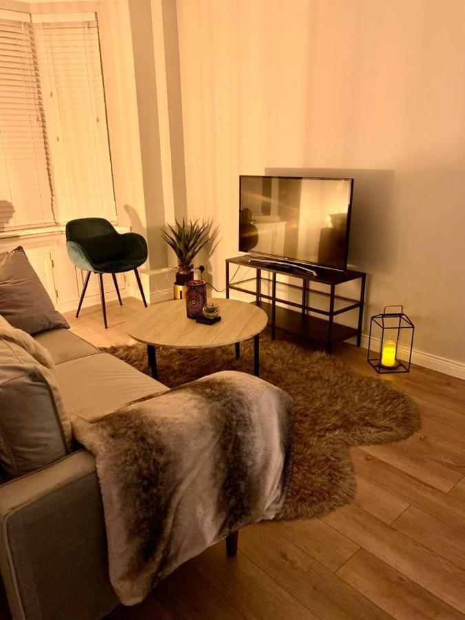 Cosy Terrace House Apartment *
